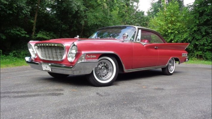 last-of-the-finned-mopars-1961-chrysler-new-yorker-flexes-the-rarest-and-pricey-options-257769_1.jpg