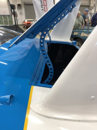 DC-93 , #88, trunk hinges..JPG