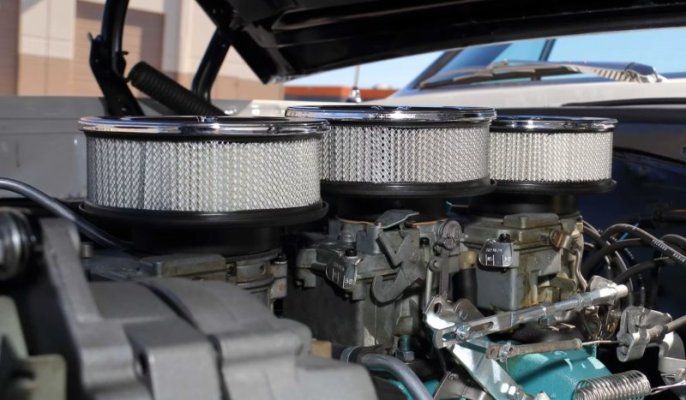 5-legendary-muscle-car-v8s-with-triple-carb-setups_1.jpg