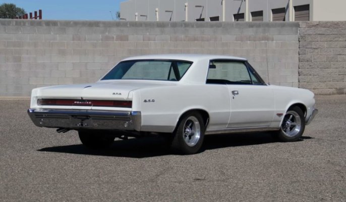 5-legendary-muscle-car-v8s-with-triple-carb-setups_3.jpg