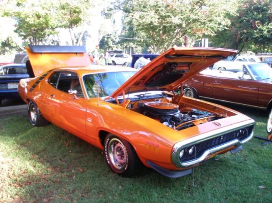 2025 MOPAR CAR SHOW 049 (Small).JPG