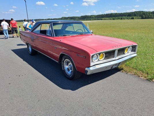 20250920_123604 1966 Cor 500 AT console buckets.jpg