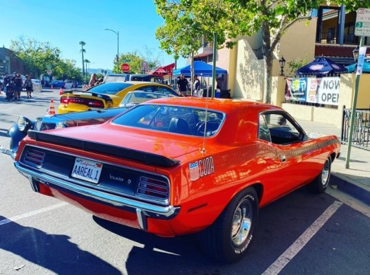 say-what-you-will-no-new-car-can-hold-a-candle-to-this-rallye-red-1970-aar-cuda-4-speed-258814_1.jpg