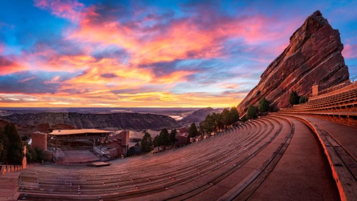 red rocks.jpeg