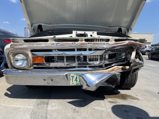 man-buys-freshly-built-dream-truck-drives-660-miles-home-it-s-wrecked-24-hours-later_18.jpg