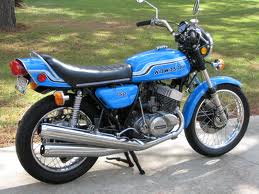 75 KZ 750 Tripple 2 stroke.jpg