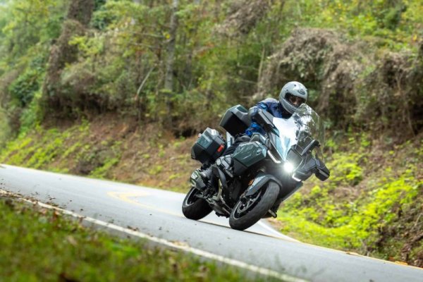 bmw-r-1300-rt-review-10.jpg