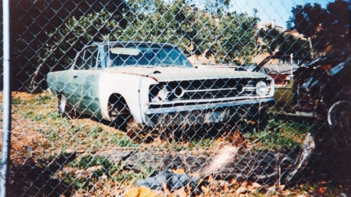 006-mannix-1968-dodge-dart-george-barris-barn-find.jpg