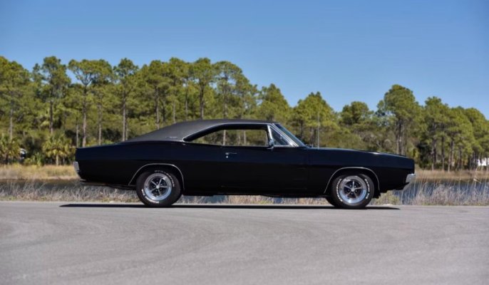 5-iconic-muscle-cars-that-looked-more-menacing-in-black-than-any-other-color_5.jpg
