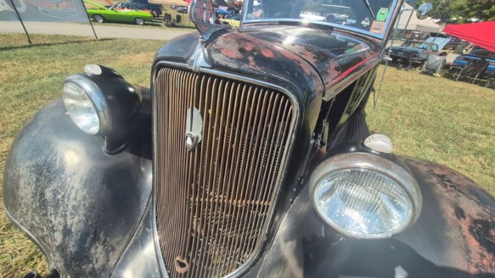 004-grille-1934-plymouth-pe-coupe.jpg