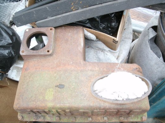 70 RR Heat Ducts JD Raditor Model A 006.JPG