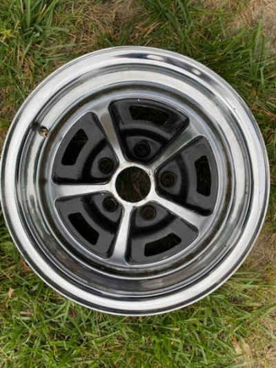 1968 14 x 5.5 mopar magnum 2.jpg