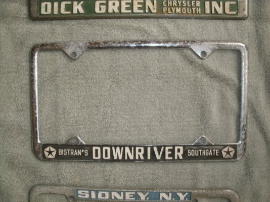 Plate frames Delete plate Hurst Auto shifter 003.JPG