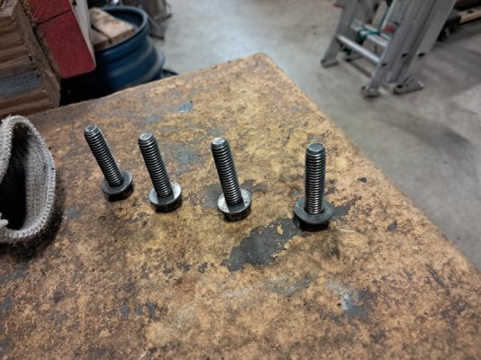 20251119_165000 .375 inch thread bolts, 1.5 inch L.jpg