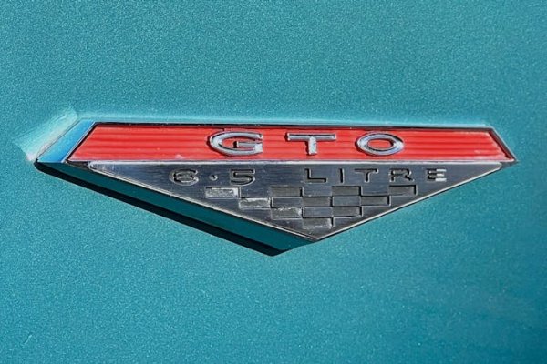 1964-pontiac-gto-what-made-the-great-one-so-special-www.streetmusclemag.com-4.jpeg