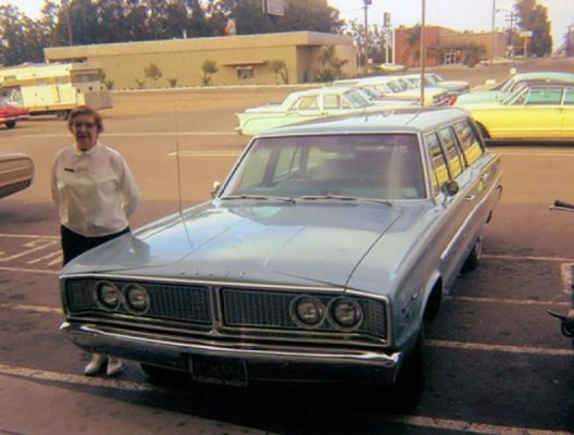 santaanabarbaranortonsanatana1966coronet_28501110.jpg