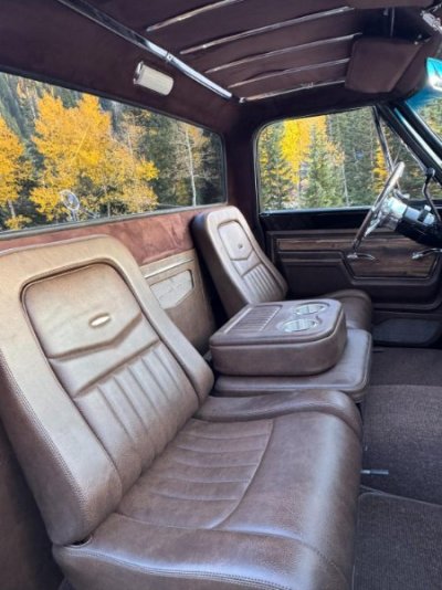 Chevrolet-K10-Interior-1.jpg