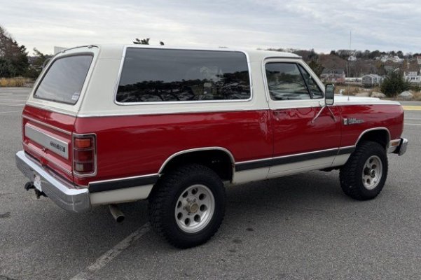 1986_dodge_ramcharger_img_2112-45364.jpeg