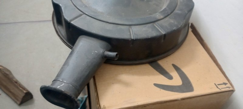 67 Coronet Air Cleaner Housing 1.jpg