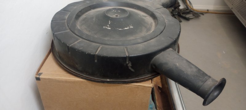 67 Coronet Air Cleaner Housing 3.jpg