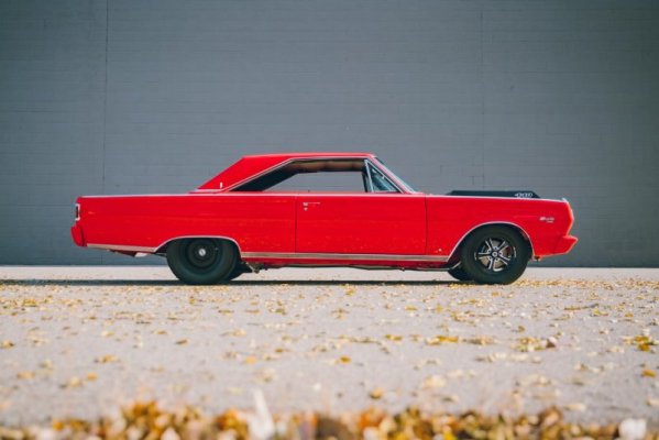 red-black-1966-plymouth-satellite-restomod-packs-built-440ci-v8-and-a-ton-of-other-mods_15.jpg
