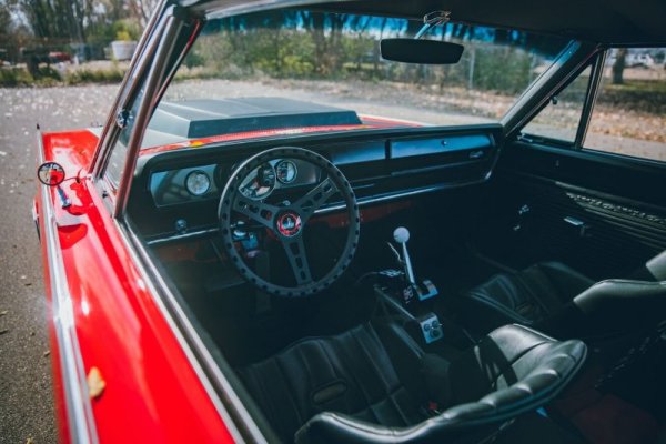 red-black-1966-plymouth-satellite-restomod-packs-built-440ci-v8-and-a-ton-of-other-mods_8.jpg