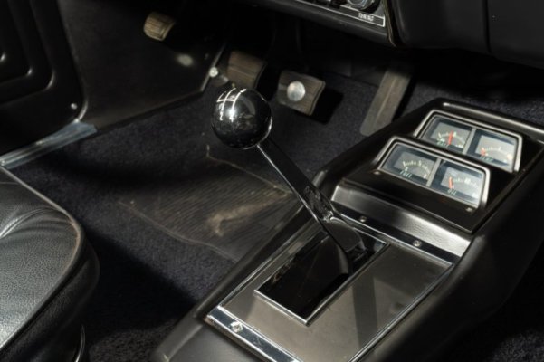 007-1969-yenko-427-chevy-nova-muscle-car-shifter.jpg