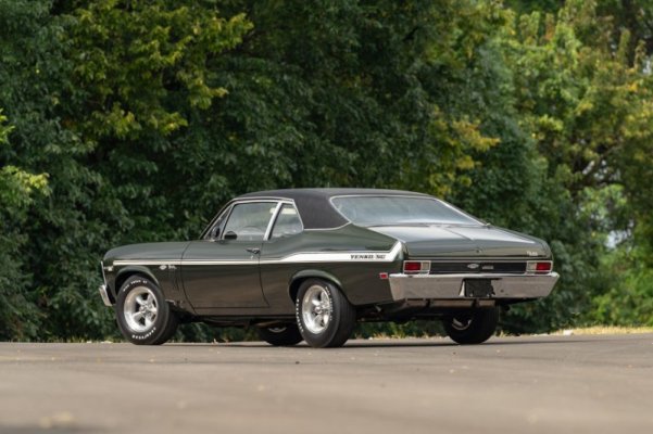 010-1969-yenko-427-chevy-nova-muscle-car-rear.jpg