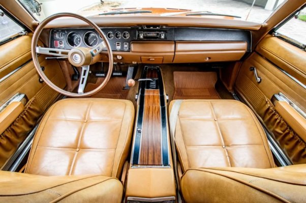 1969-dodge-challenger-500-hemi-interior.jpg