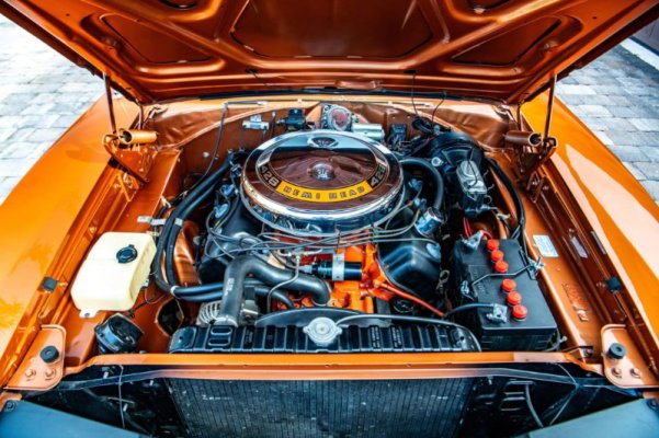 1969-dodge-challenger-500-hemi-engine.jpg