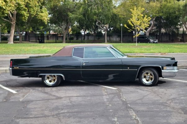 1970_cadillac_deville_1000025751-89802.jpg