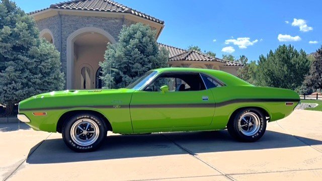 1970-DODGE-CHALLENGER-Side_Profile.jpg