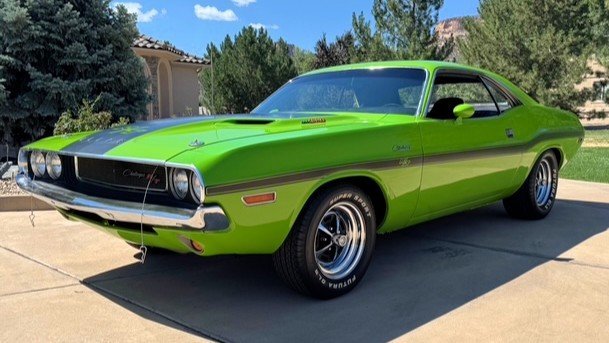 1970-DODGE-CHALLENGER-Front_3-4.jpg