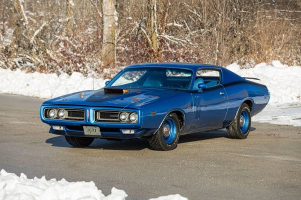 1971-dodge-charger-r-t-has-it-all-rare-hemi-matching-numbers-lots-of-options-262797_1.jpg