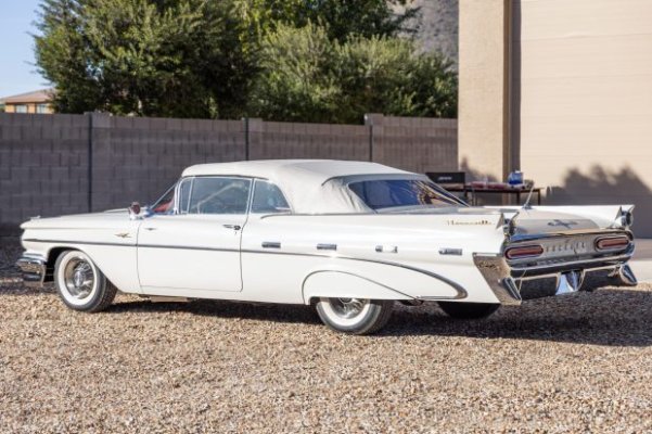 1959_pontiac_bonneville-convertible_1959_pontiac_bonneville-convertible_063bb721-ec2d-404c-bcf...jpg