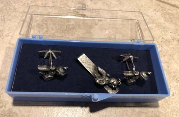 scat pack bee jewelry.jpg