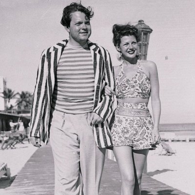 orson-welles-and-rita-hayworth-found-miami-beach-the-best-news-photo-515422048-1563384268.jpg