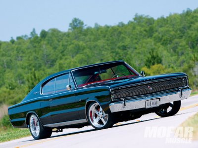 66 Charger 572ci Hemi Pro-Touring Black & red interio.jpg