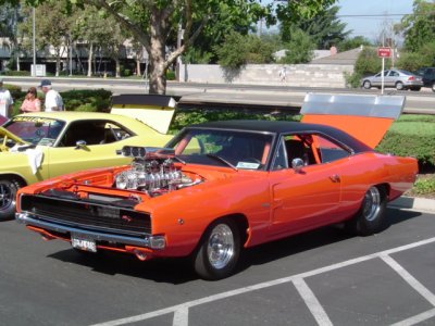 68 Charger RT Blown Hemi caged & tubbed orange.JPG