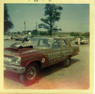 Yankee Peddler 65 AWB in Pits II.jpg Yankee Peddler 65 AWB in Pits II.jpg