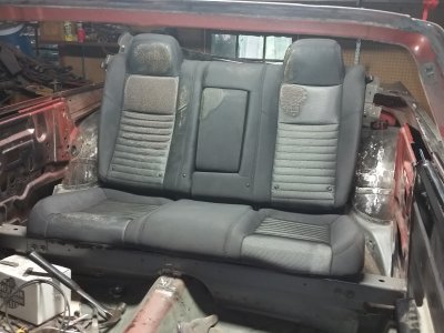 sm_seatsinstalled.jpg sm_seatsinstalled.jpg