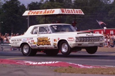 Teuton and Comstock 64 Plymouth Launching II.jpg