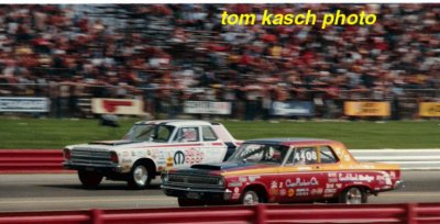 81INDY_JERRY_CARO_VS_BOOGIE 65 DODGE VS 65 PLY.jpg