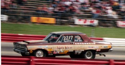 81_INDY_MARK_KLEIM 65 PLYMOUTH_ROY JOHNSON DRIVING.jpg