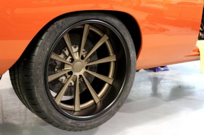 1969-dodge-charger-dse-mayhem-wheel.jpg