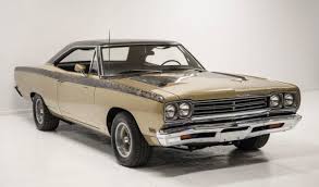 THE ROAD RUNNER.jpg