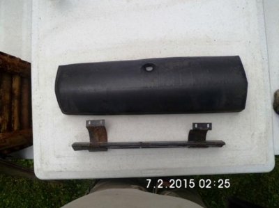 Glove box lid1.jpg Glove box lid1.jpg