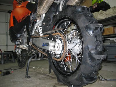264663429_AQTug-M.jpg