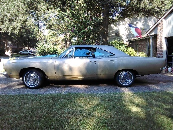 6 8 mopar 059.jpg