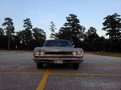 6 8 mopar 062.jpg